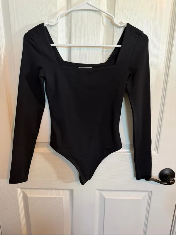 Aritzia Contour Cheeky Black Long Sleeve Square Neck Bodysuit XS - Image 7