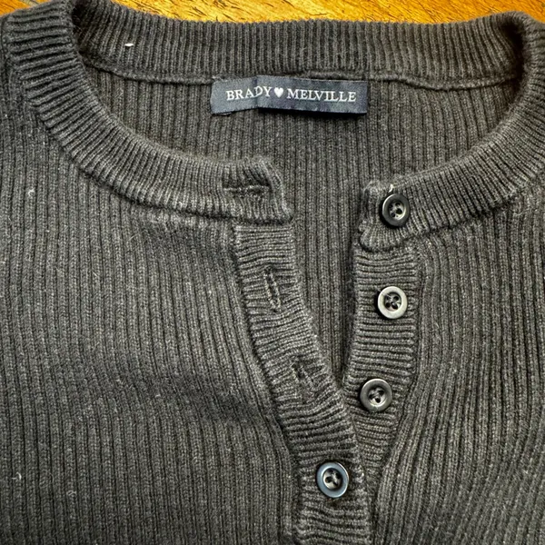 Brandy Melville Black Ribbed Henley Long Sleeve Cropped Top‎ Zelly Shirt Womens - Image 2