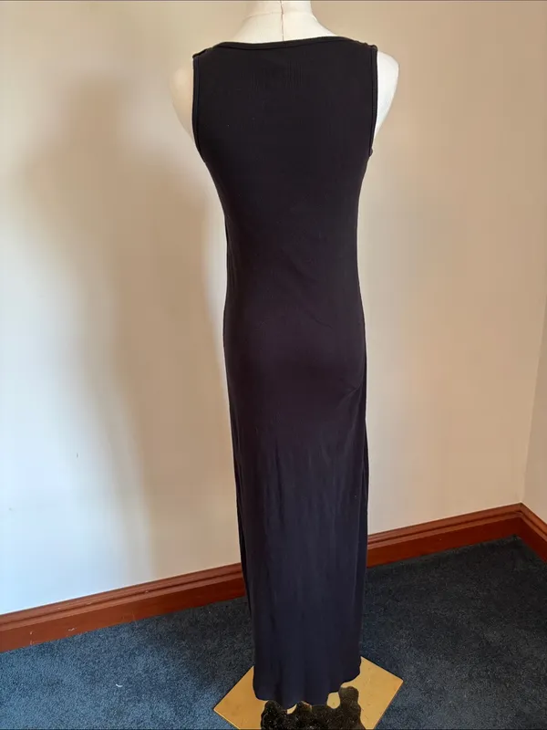 Minimalist Black Sleeveless Maxi Dress Nursing - Image 4