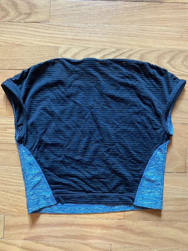 Nike crop top - Image 3