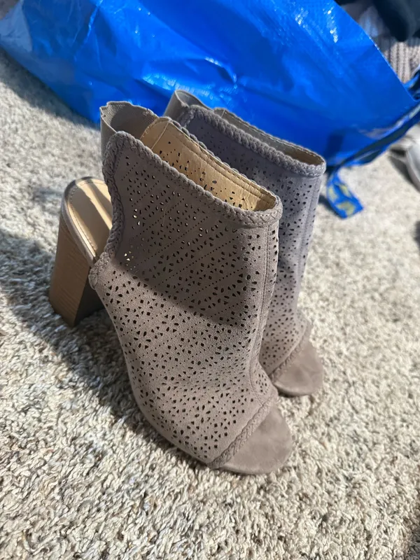 Dress shoes - Image 2