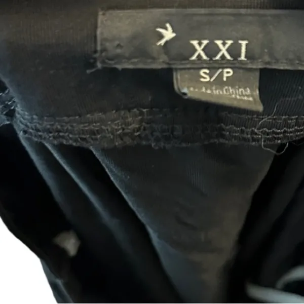 Forever‎ 21 Black Top With Layered Fringe - Image 6