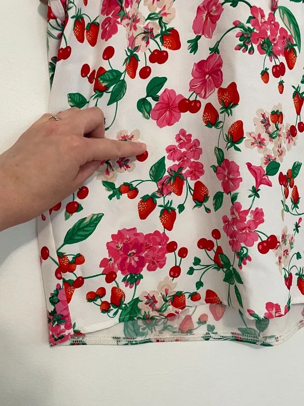 ANN TAYLOR Floral Mixed Media Ruffle Sleeve Tie Neck Shell Top White Strawberry - Image 11