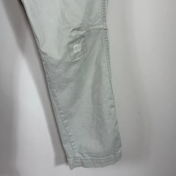Pilcro Hyphen Patchwork Distressed Barrel‎ Chino Pants in Muted Khaki Sz 28 Tall - Image 4
