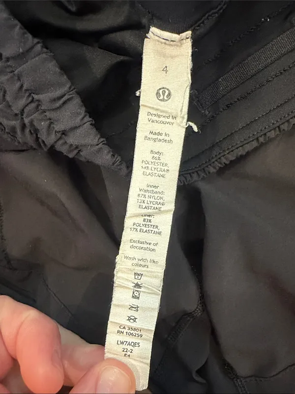 Lululemon Tracker Black Athletic Shorts Size 4 - C3-233 - Image 3