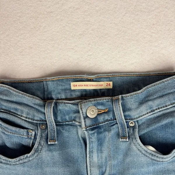 Levi's 724 High Rise Straight Crop Jeans Women's 24 Light Wash Casual Denim euc - Image 3