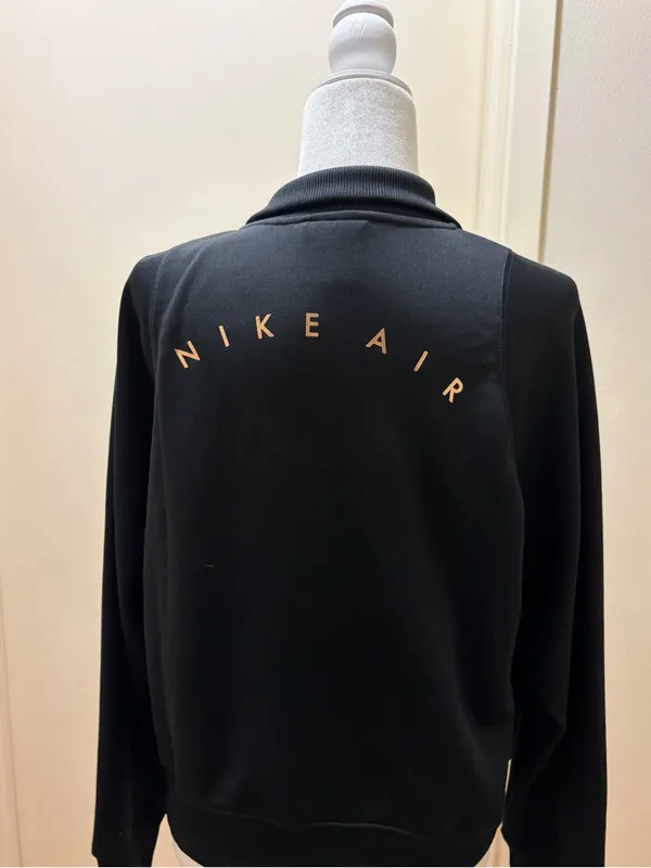 Nike Women's Black Zip Up Jacket with Rose Gold Accents - Image 4