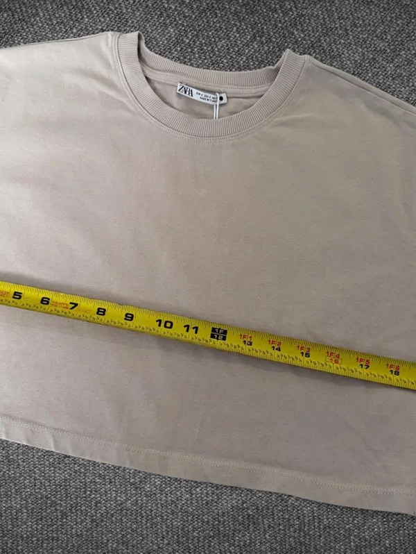 Zara Taupe Cropped Boxy T-Shirt Size Small - Image 7
