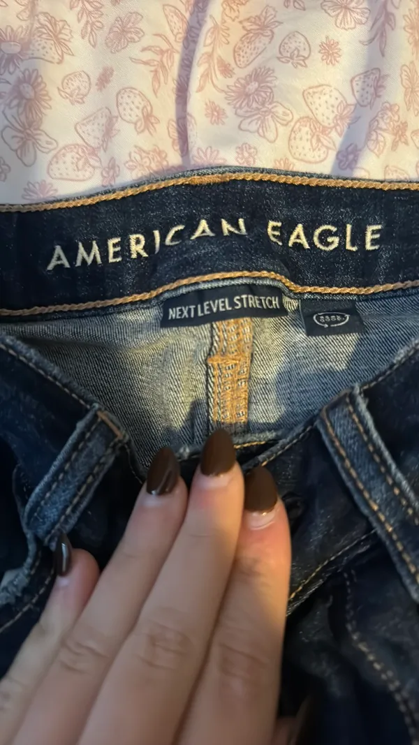 American Eagle Jeans - Image 3