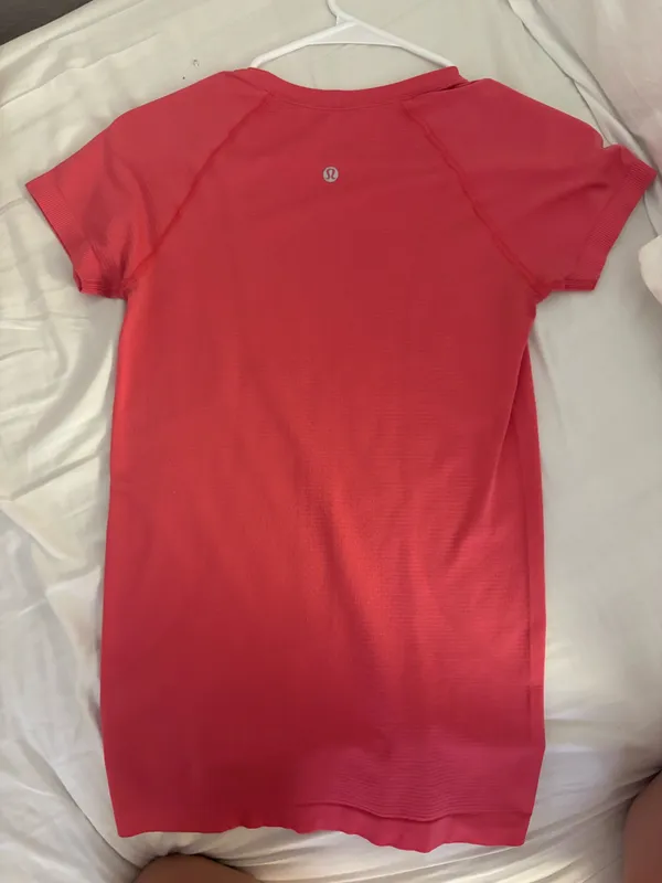Lululemon Swiftly Tech Short Sleeve 2.0 - Image 2