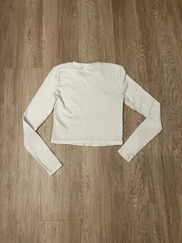 aritzia shirt  - Image 2