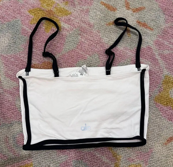Alo Yoga Top - Image 2
