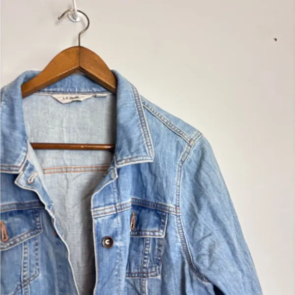 L.L. Bean Vintage Style Light Blue Denim Jean Jacket Size XL - Image 3