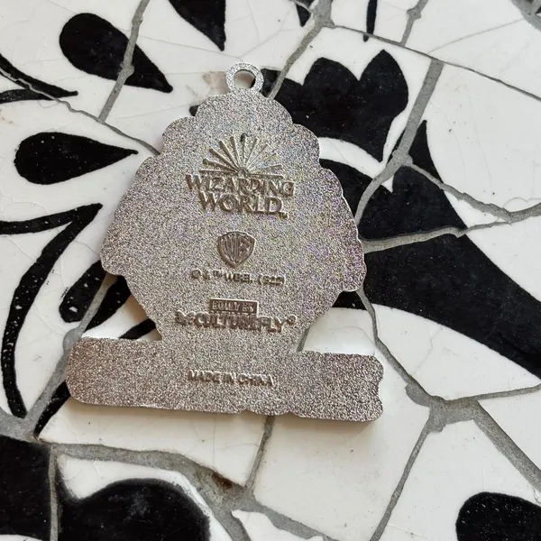 Wizarding World Hogwarts‎ Crest Metal Charm CultureFly Harry Potter Shield - Image 3