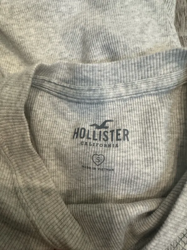 Hollister - Image 3