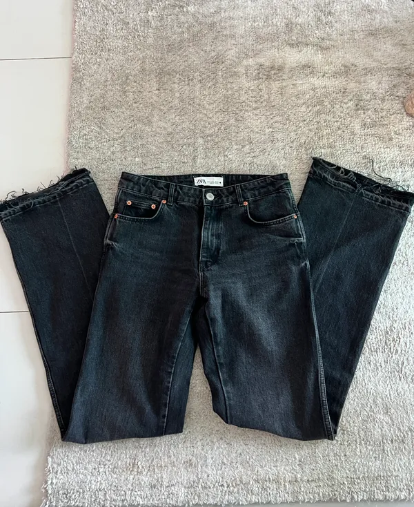 ZARA Jeans - Image 4
