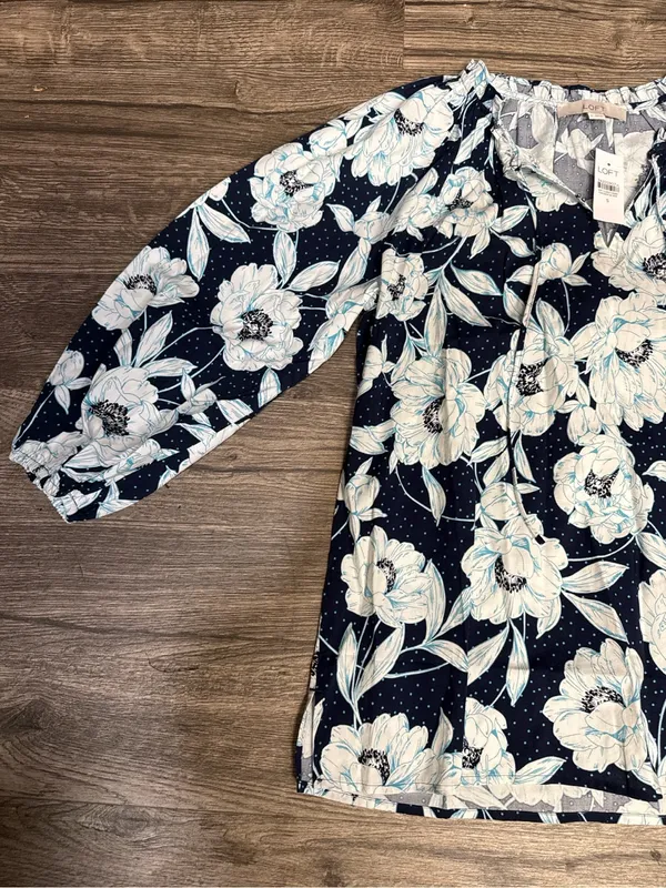 LOFT Floral Long Sleeve Blouse NWT Size S Navy White Elegant Top - Image 4