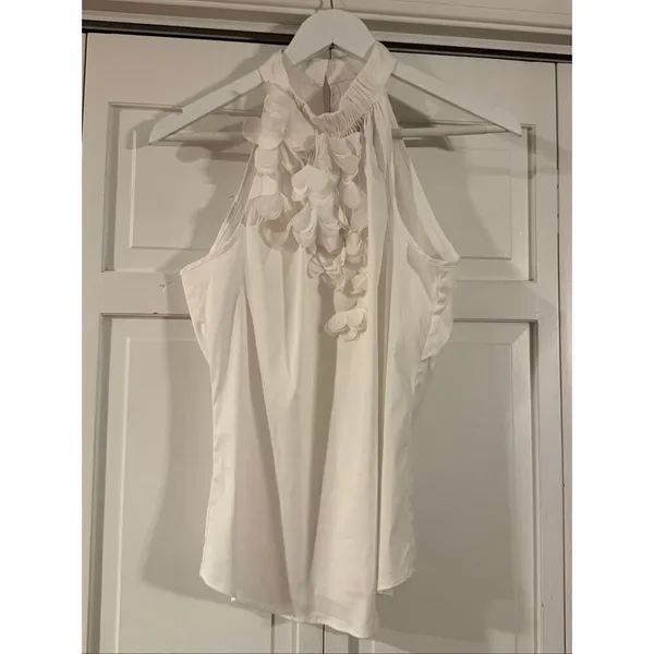 White House Black Market white pedal neck halter top size small - Image 4