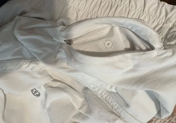 Lululemon 4” Shorts - Image 5