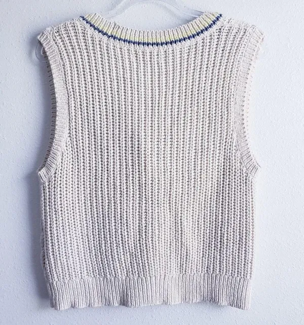 American Eagle Cable Knit Sweater Vest - Image 5