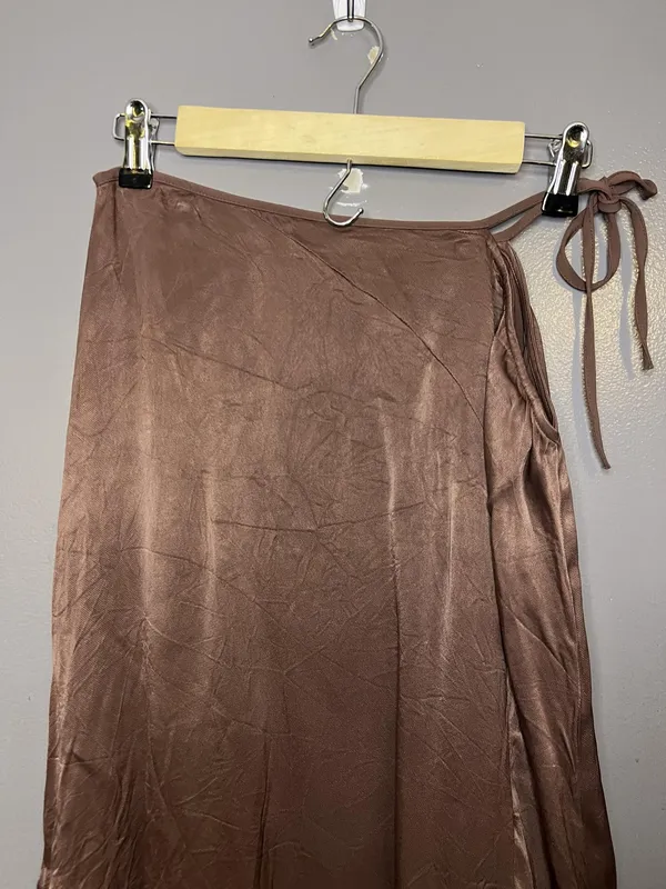 LPA Skirt Womens Medium Brown Satin Wrap Asymmetrical High Low Hem Long Lined - Image 2