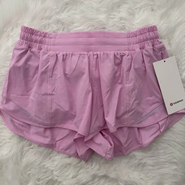 Lululemon Hotty Hot Low Rise Lined Short 2.5" Vita Pink Size 8 - Image 5