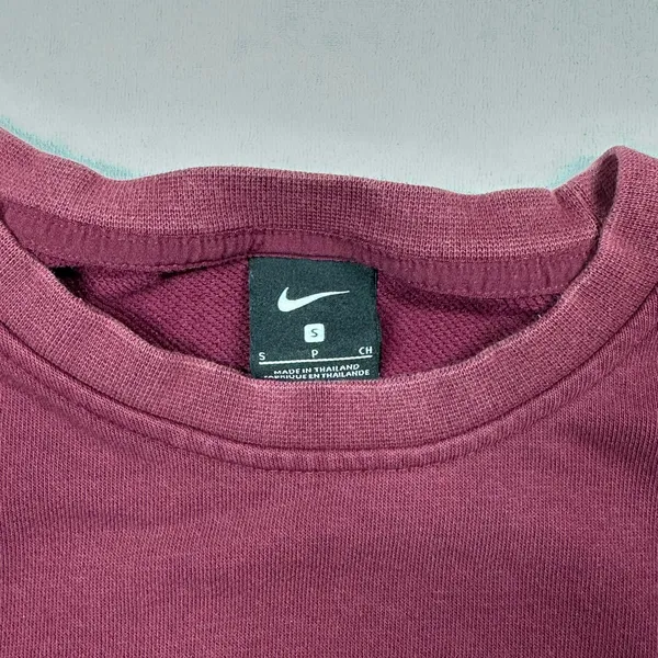 Nike Women’s Cropped Crewneck Sweatshirt Burgundy Logo Fleece Size Small - Image 3
