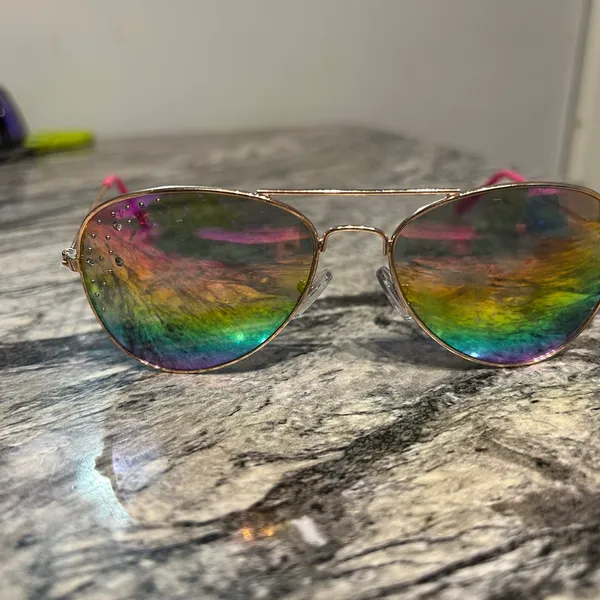 Red and Pink Aviator Sunglasses with Double Bridge - Image 3