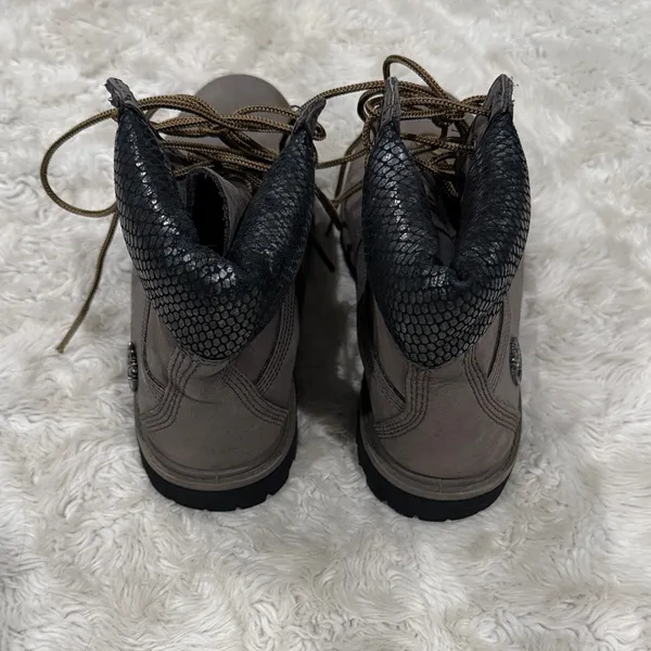 Timberland Waterproof Boots Gray Nubuck with Black‎ Snakeskin-print Woman’s Sz 7 - Image 4