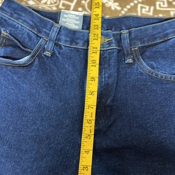 Wrangler NWT Blues Relaxed Fit - Image 8