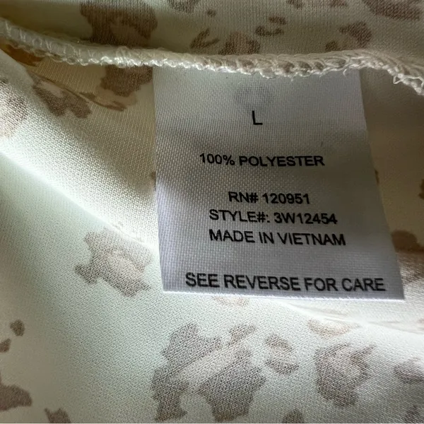 Olive and Oak leopard print top Large ivory cream pink round neck - Image 6