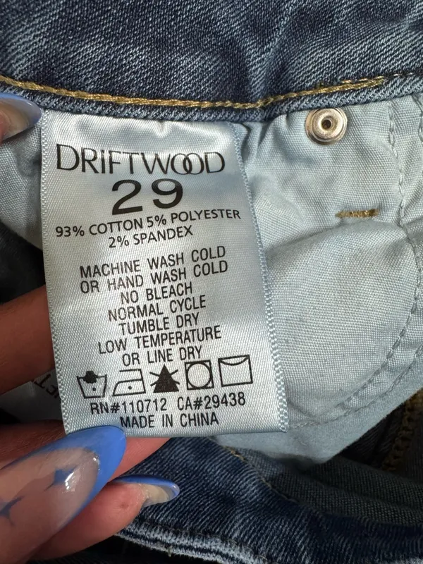 Driftwood Stella Classic Straight Jeans - Image 4