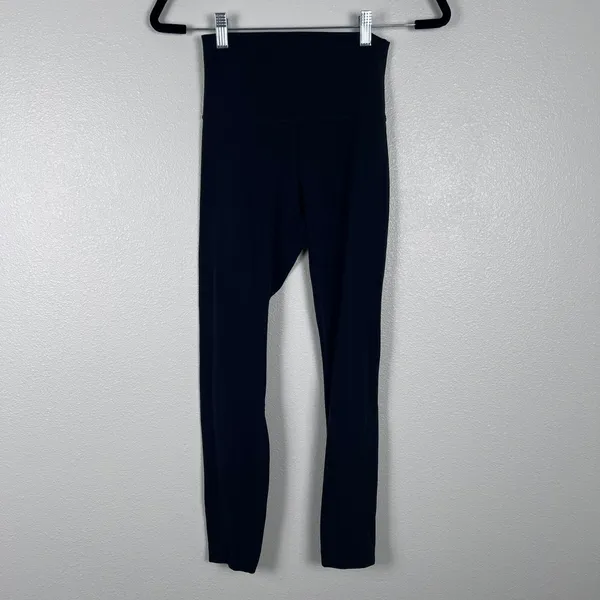 Lululemon Women's Align High Rise Pant Black Sz 4 - Image 4
