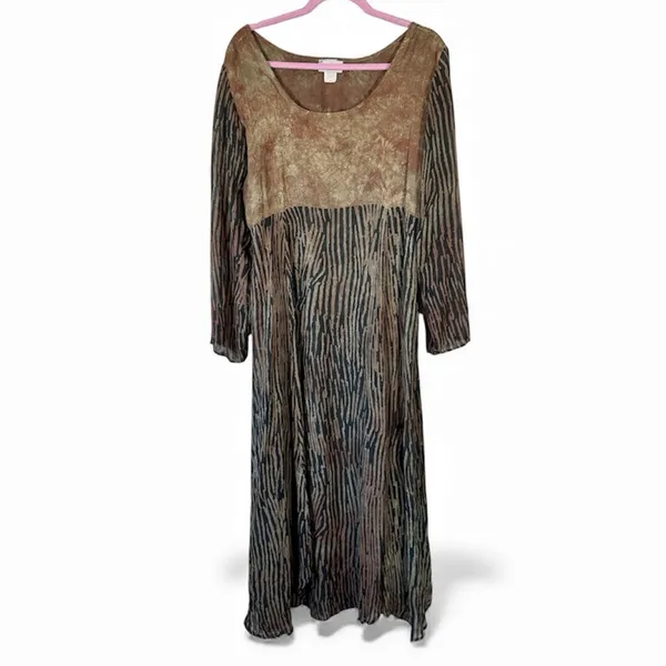 Vintage Classique Brown Animal Print Maxi Dress Womens M Long Sleeve Rayon Boho - Image 2