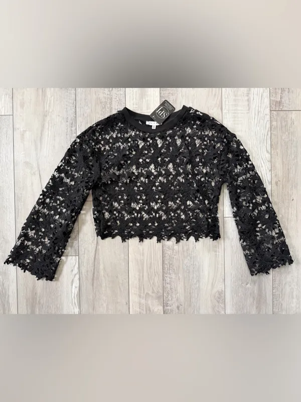 NWT- HYFVE Ramona Black Indiepop Quiet Luxury Crochet Floral Top size medium - Image 5