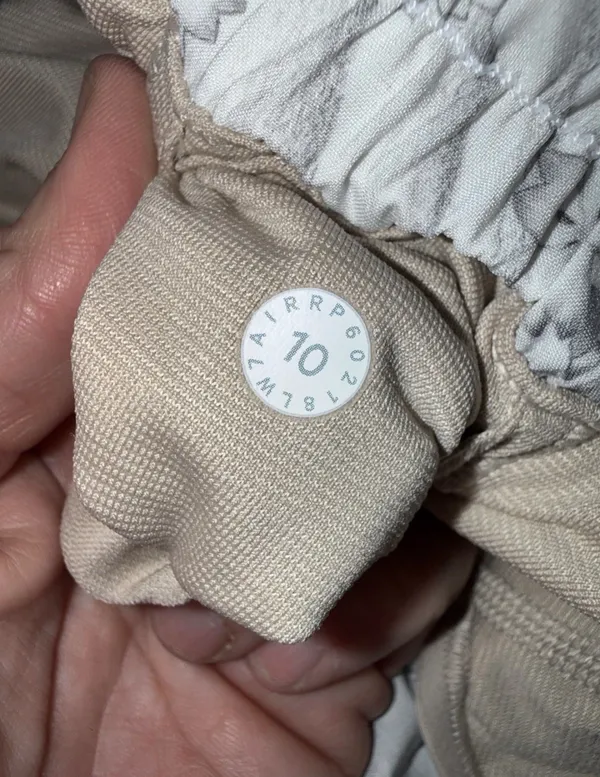 Lululemon Hotty Hot Shorts II 2.5" Mini Twine White Multi Size 10 Floral W7AIRR - Image 7