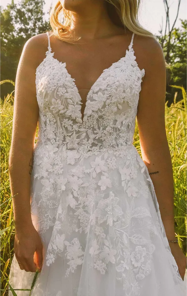 Wedding Dress White Size 8 - Image 6