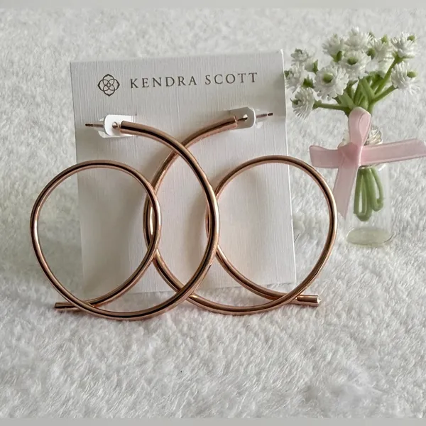 Kendra Scott Myles Twisted Rose Gold Hoop Earrings - Image 5