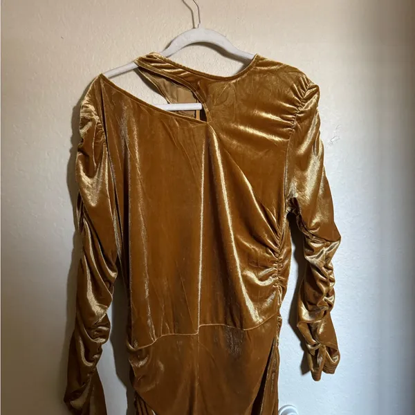 Ivy City‎ Co Romance Me Velvet Formal Dress Sz XL Gold Full Length - Image 2