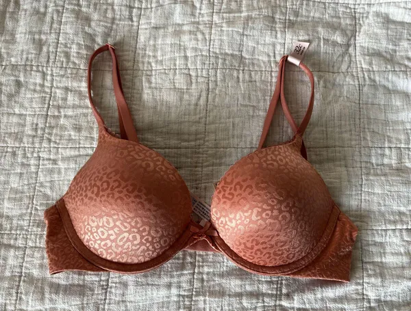 Victoria's Secret Full Coverage Push-Up Bra - Image 2