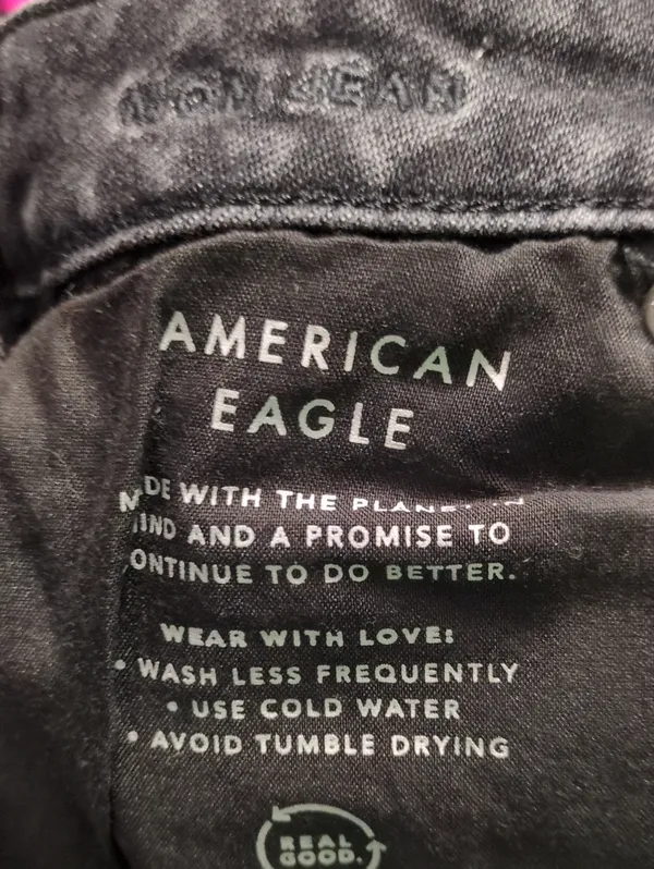 American Eagle Black Mom Jeans Size 2R - Image 7