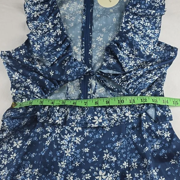 TULAROSA NWT Tanya Satin Blue Floral Cut-Out Ruffle Dress with Tie‎ front Medium - Image 11