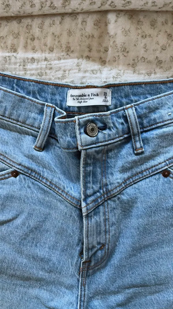 Abercrombie high rise cut off shorts - Image 2