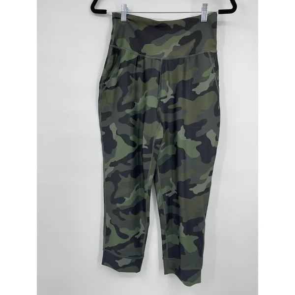 Old Navy Active Green Camo Joggers Pants Crop High Rise Womens Medium NEW - Image 9