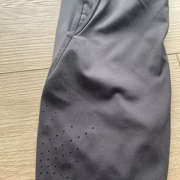 black 7/8 leggings active size large pockets - Image 2