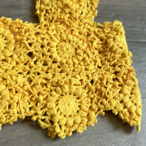 Yellow crochet crop top Gold - Image 2