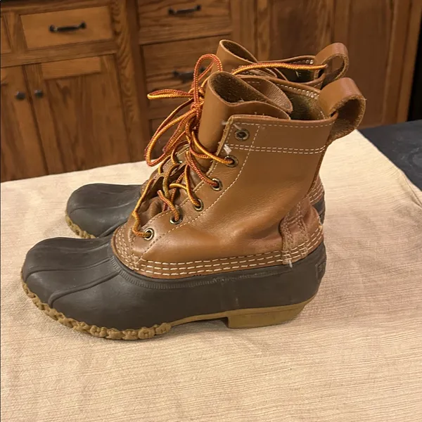 LL‎ Bean Boots 8” tall, rubber leather winter hiking outdoor women’s Size 6 - Image 3