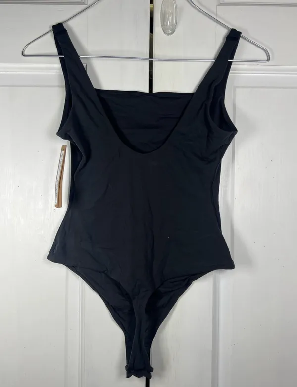 SKIMS Fits Everybody Square Neck Bodysuit - Image 3