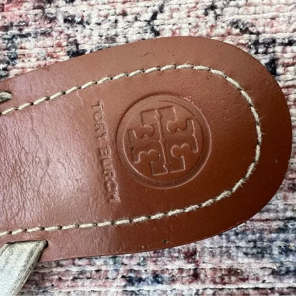 Tory Burch Terra Thong Sandal Metallic Silver Leather Flip Flops Size 8 - Image 7