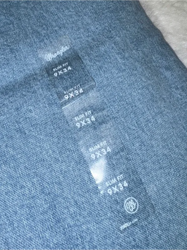 NEW wrangler cowboy cut jeans - Image 3